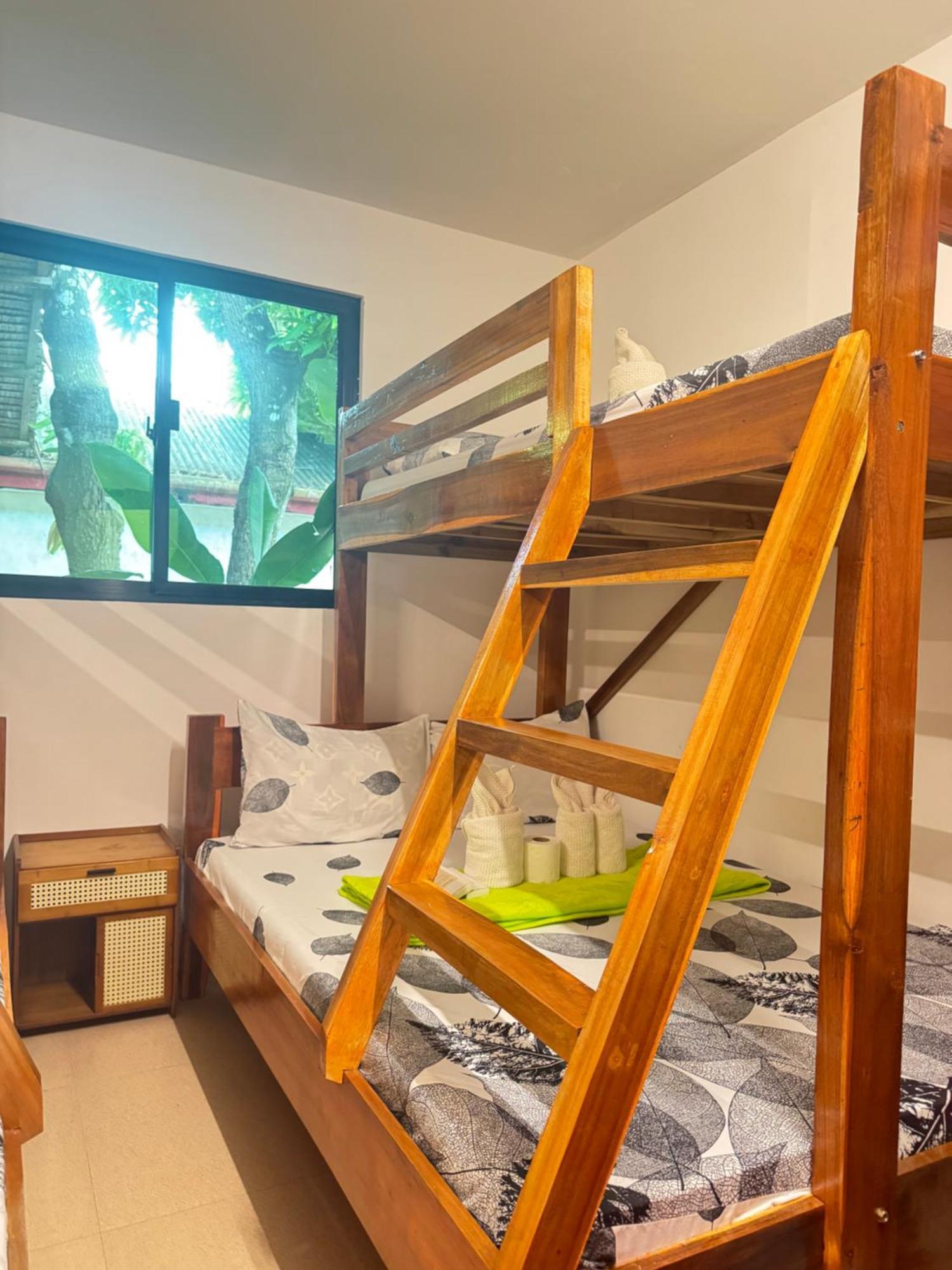 Aquaholik Traveler'S Lodge El Nido Extérieur photo